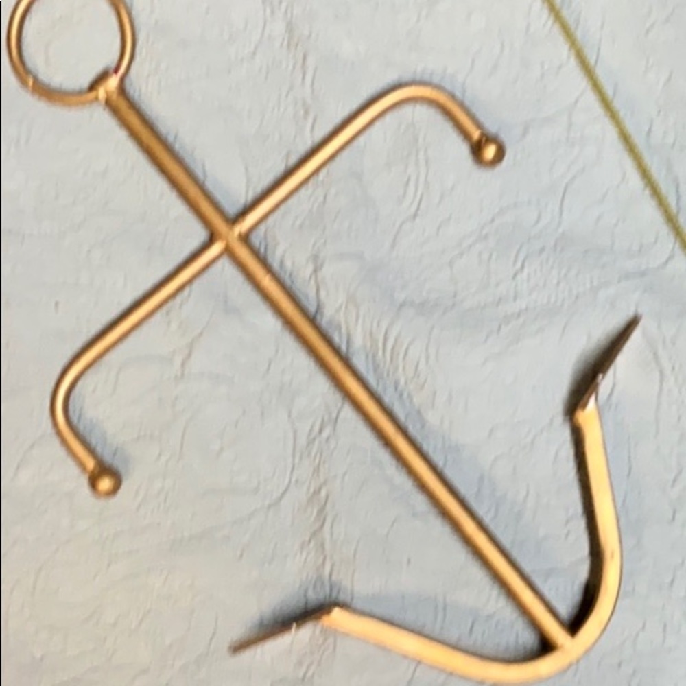 Anchor wall hanging